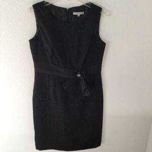 Sandra Darren Sleeveless Lined Black Dress Rhinestone’s Decal Size 12